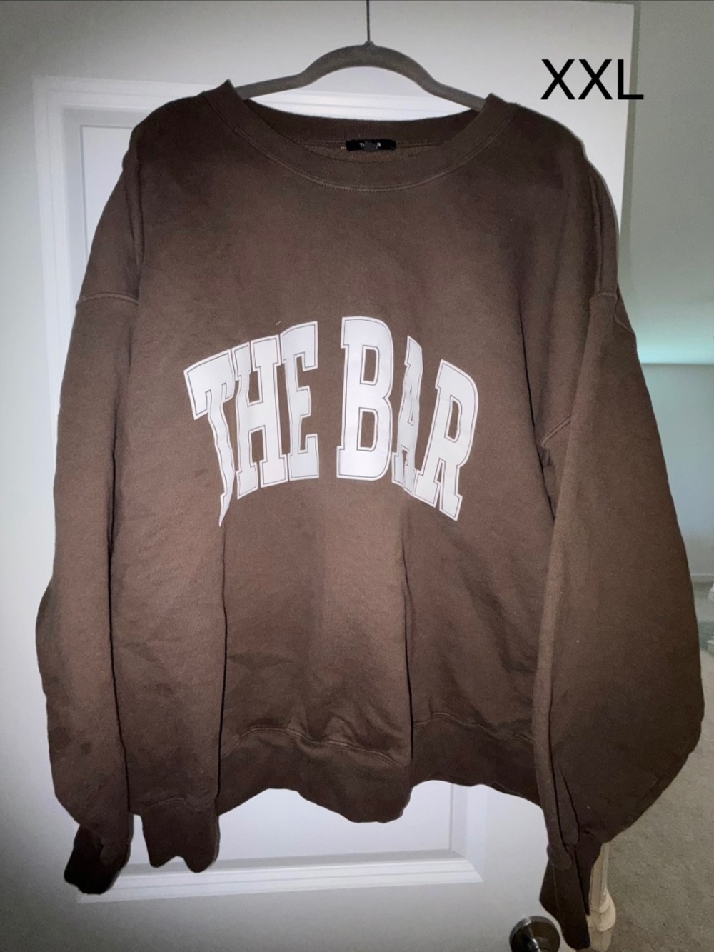 THE BAR sweatshirt